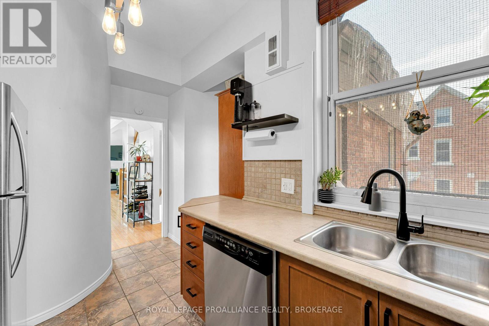 2 - 41 William Street, Kingston, Ontario  K7L 2C3 - Photo 17 - X12798696