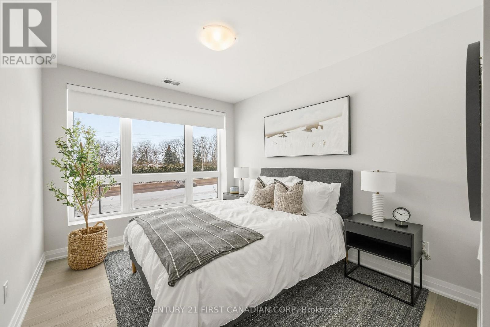 Photo 12 of 30 for 106 - 1975 Fountain Grass Drive