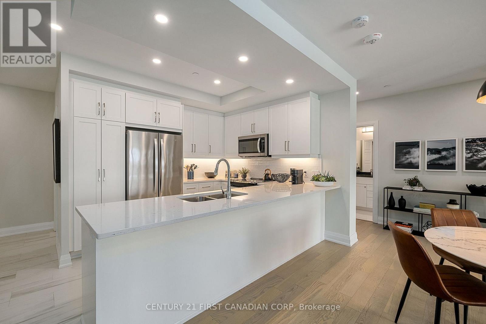 Photo 5 of 30 for 106 - 1975 Fountain Grass Drive