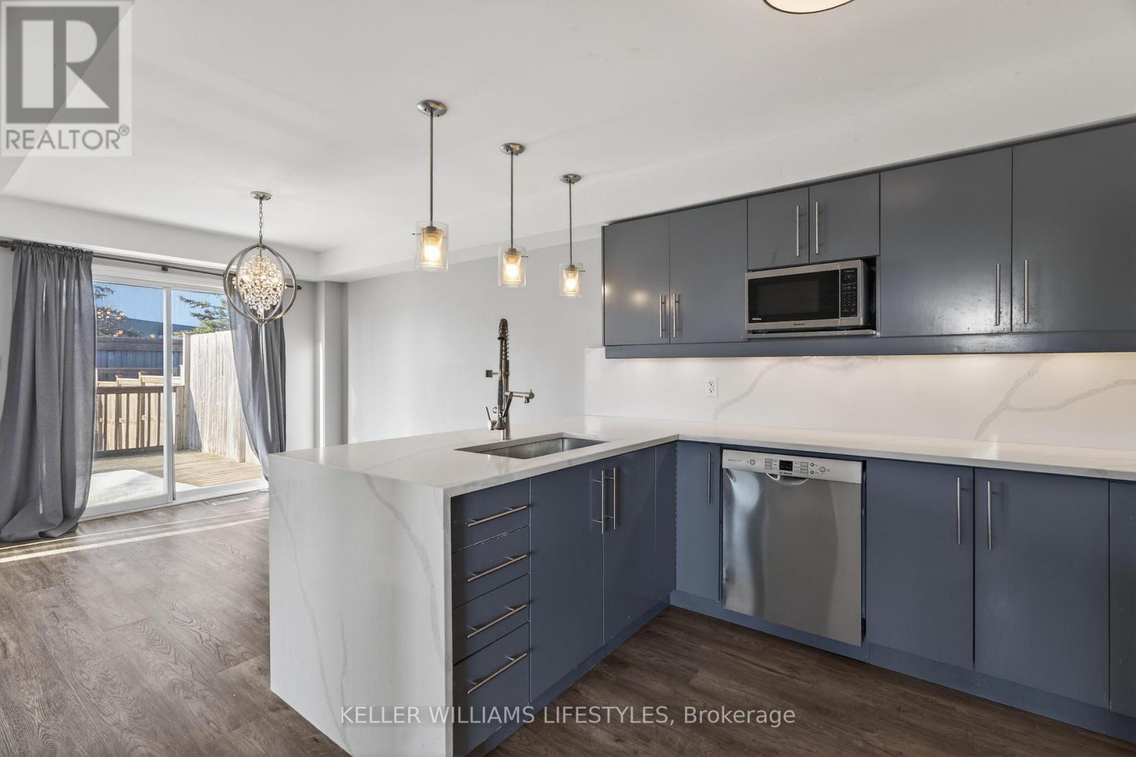 Upper - 1608 Evans Boulevard, London South, Ontario  N6M 0A9 - Photo 11 - X12798654