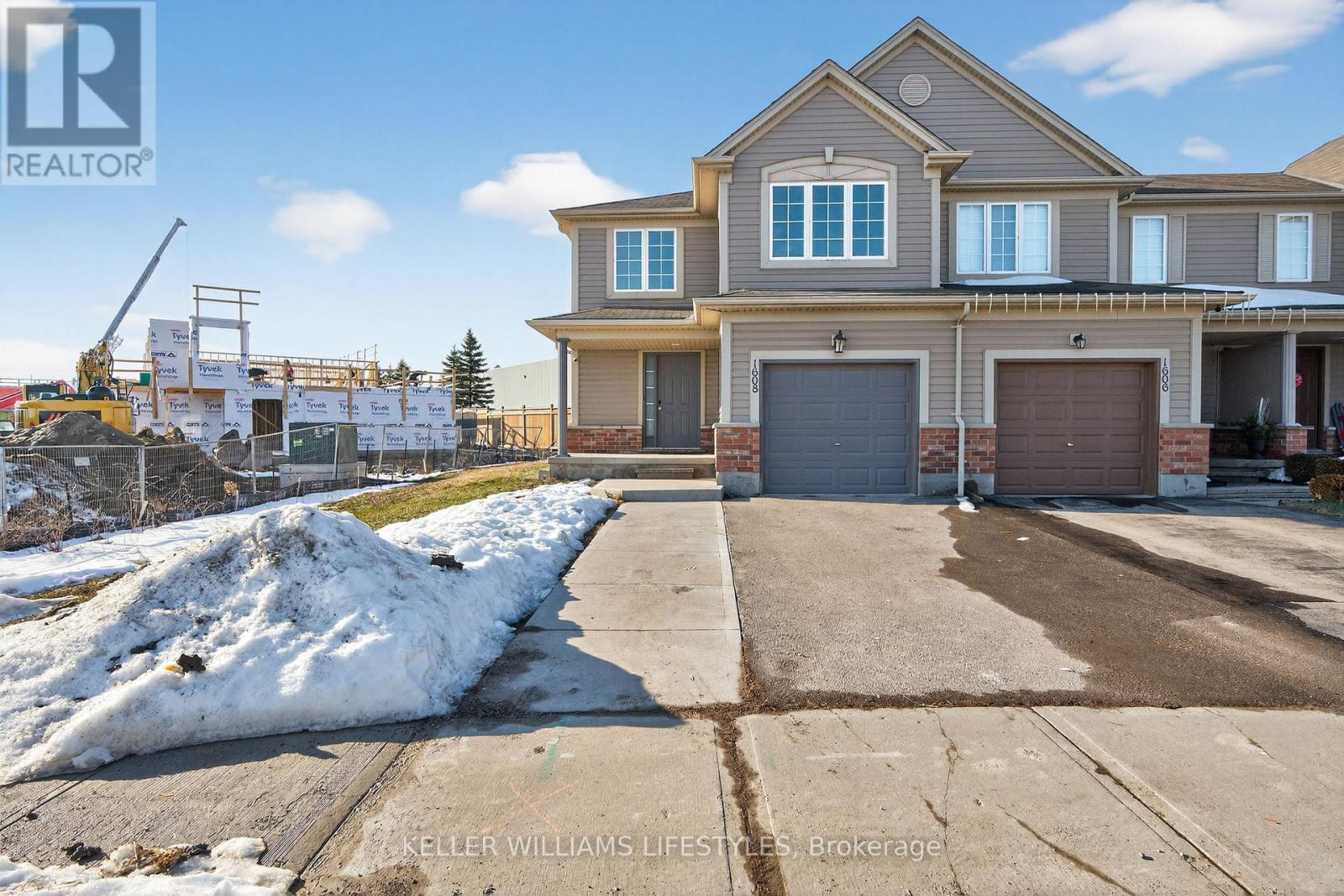 Upper - 1608 Evans Boulevard, London South, Ontario  N6M 0A9 - Photo 2 - X12798654