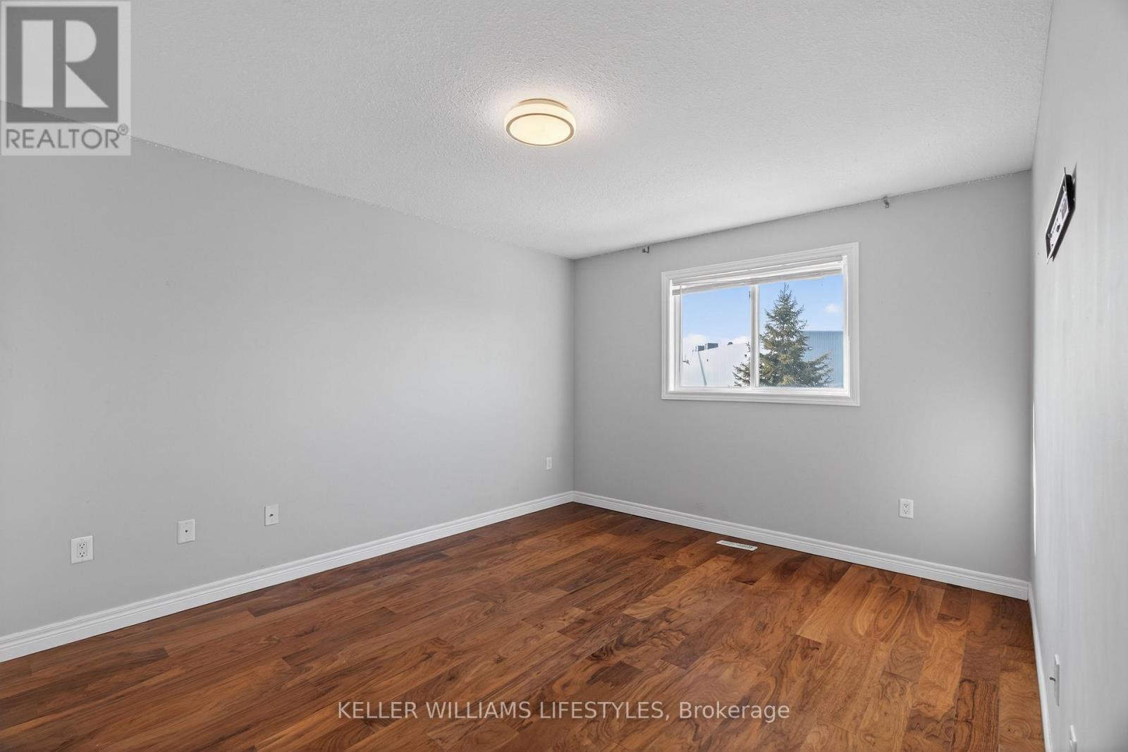 Upper - 1608 Evans Boulevard, London South, Ontario  N6M 0A9 - Photo 21 - X12798654