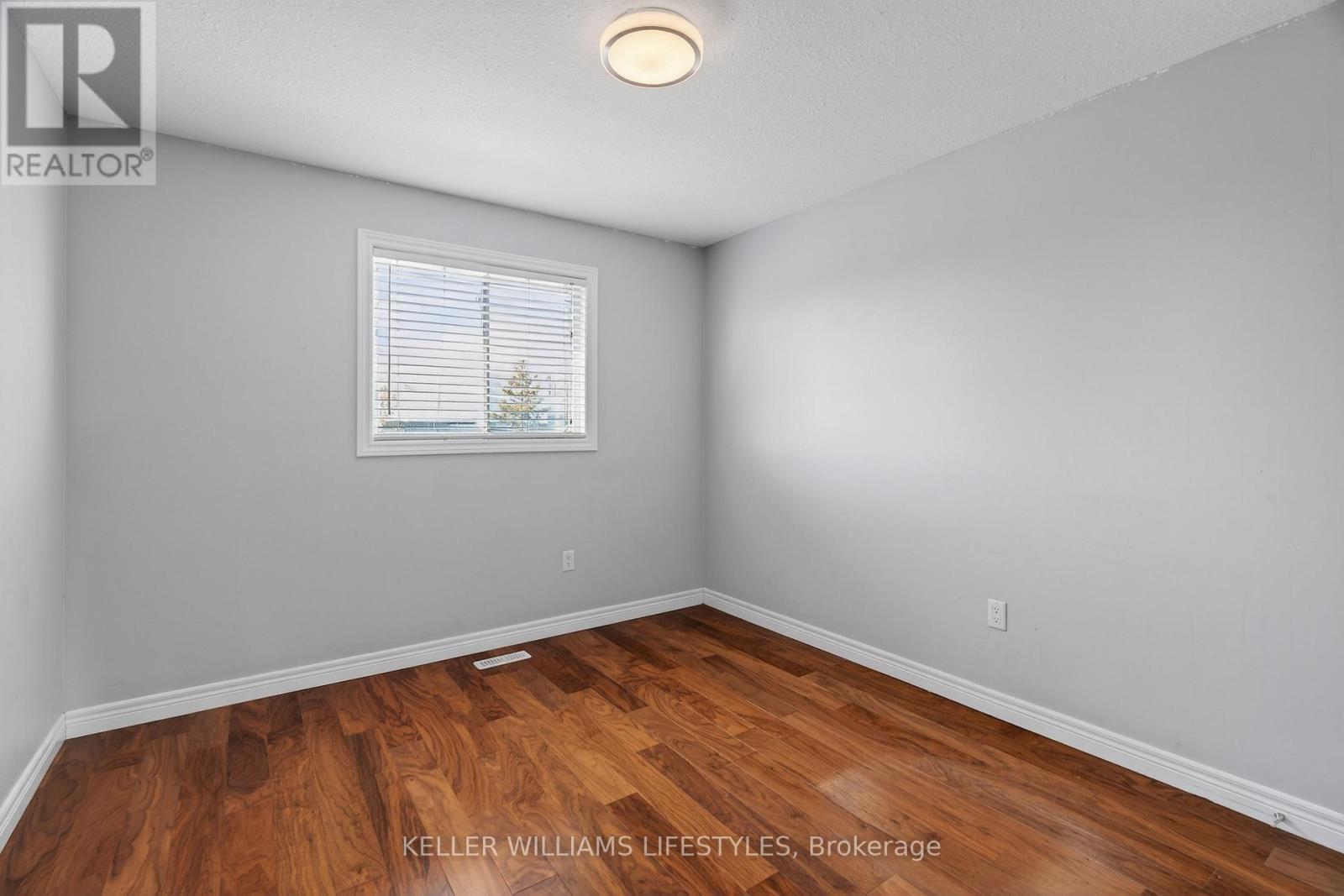 Upper - 1608 Evans Boulevard, London South, Ontario  N6M 0A9 - Photo 24 - X12798654