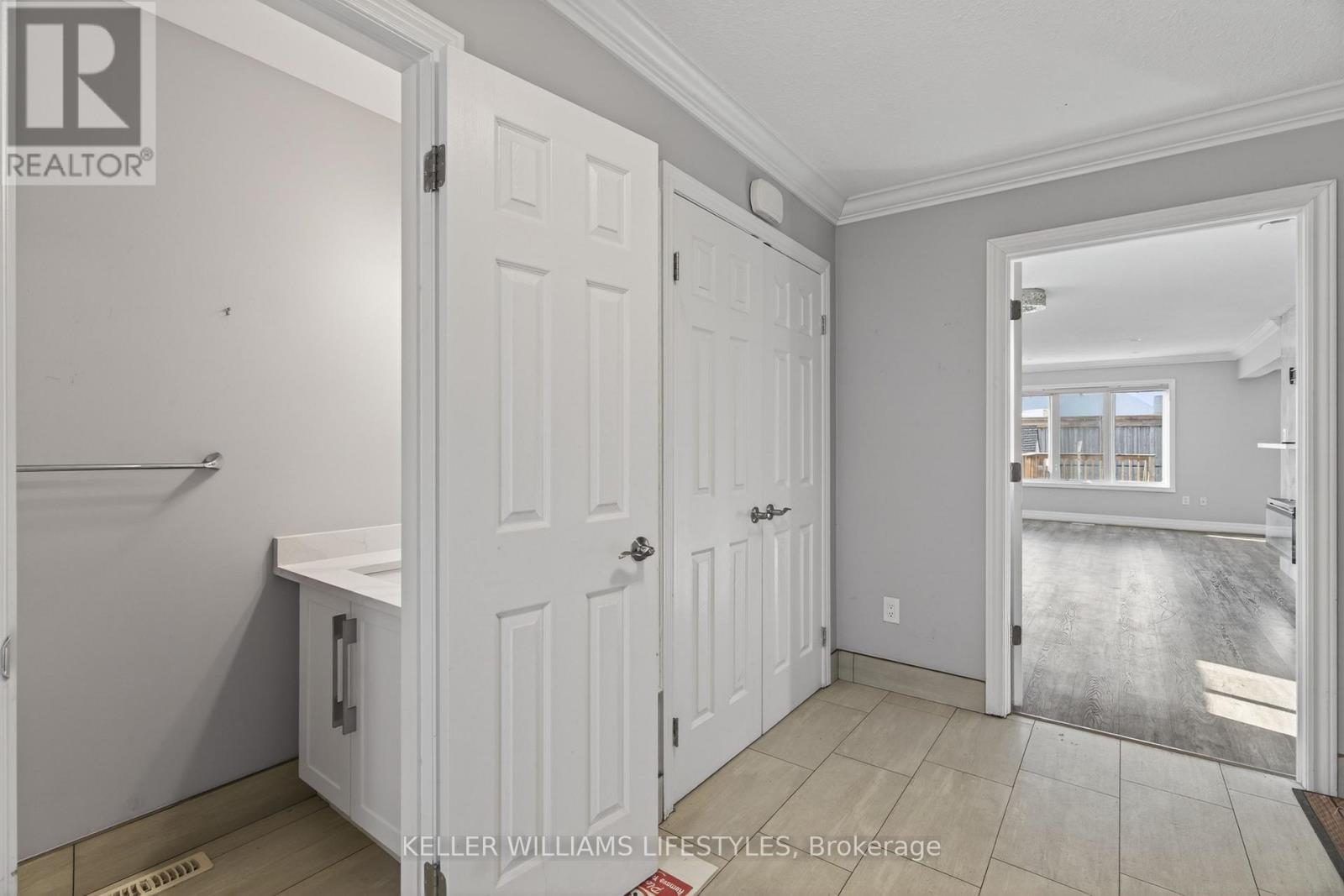 Upper - 1608 Evans Boulevard, London South, Ontario  N6M 0A9 - Photo 30 - X12798654