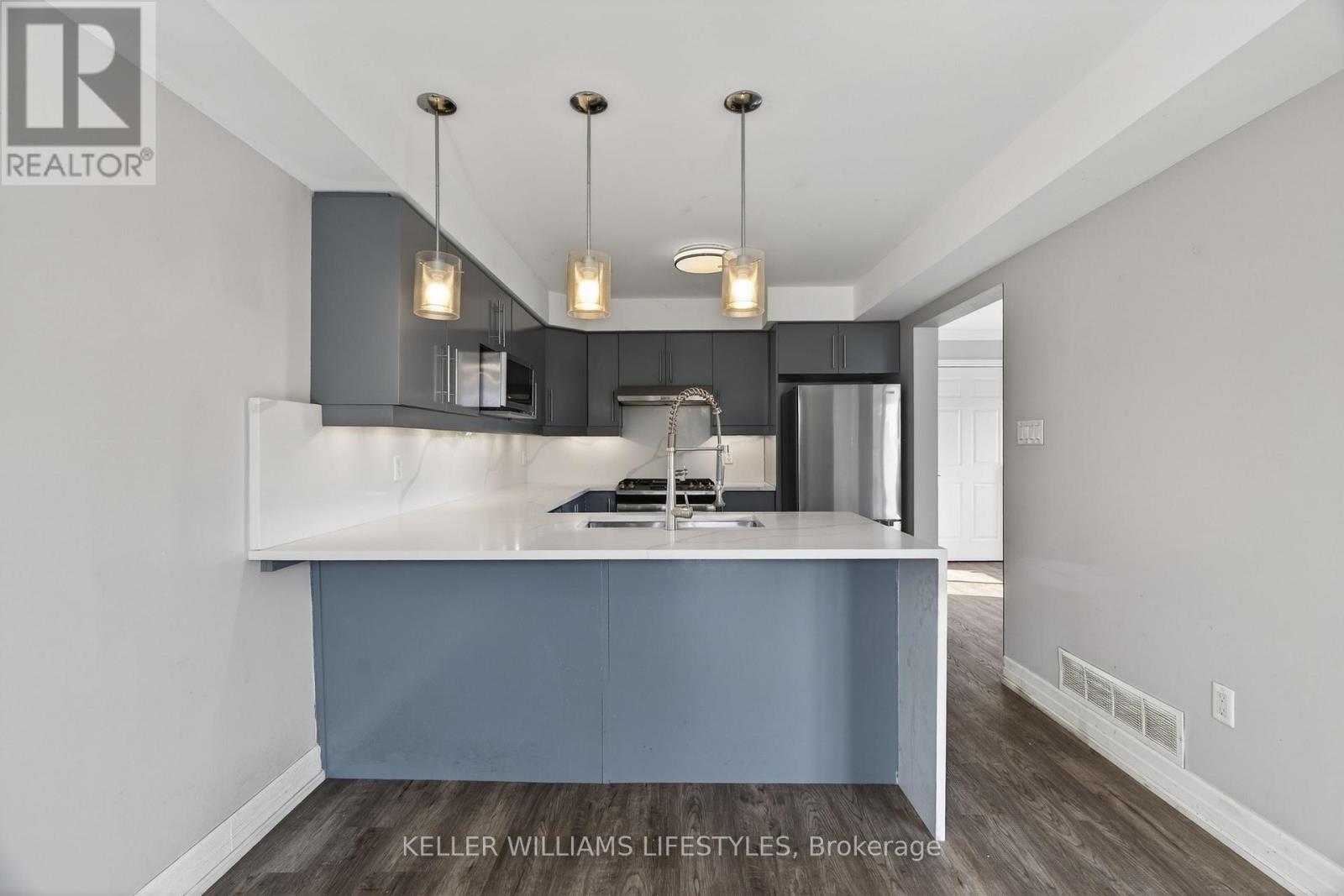 Upper - 1608 Evans Boulevard, London South, Ontario  N6M 0A9 - Photo 9 - X12798654