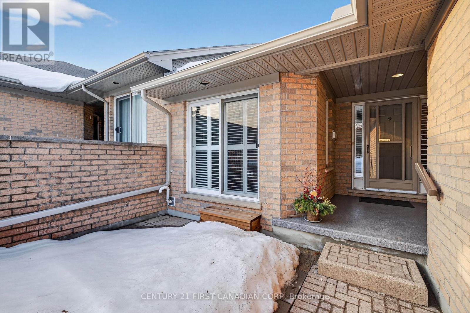 9 - 861 Shelborne Street, London South, Ontario  N5Z 5C5 - Photo 3 - X12798660