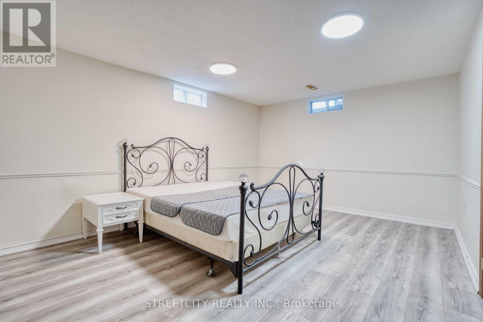 36 Ravenglass Crescent, London North, Ontario  N6G 4K1 - Photo 42 - X12798708