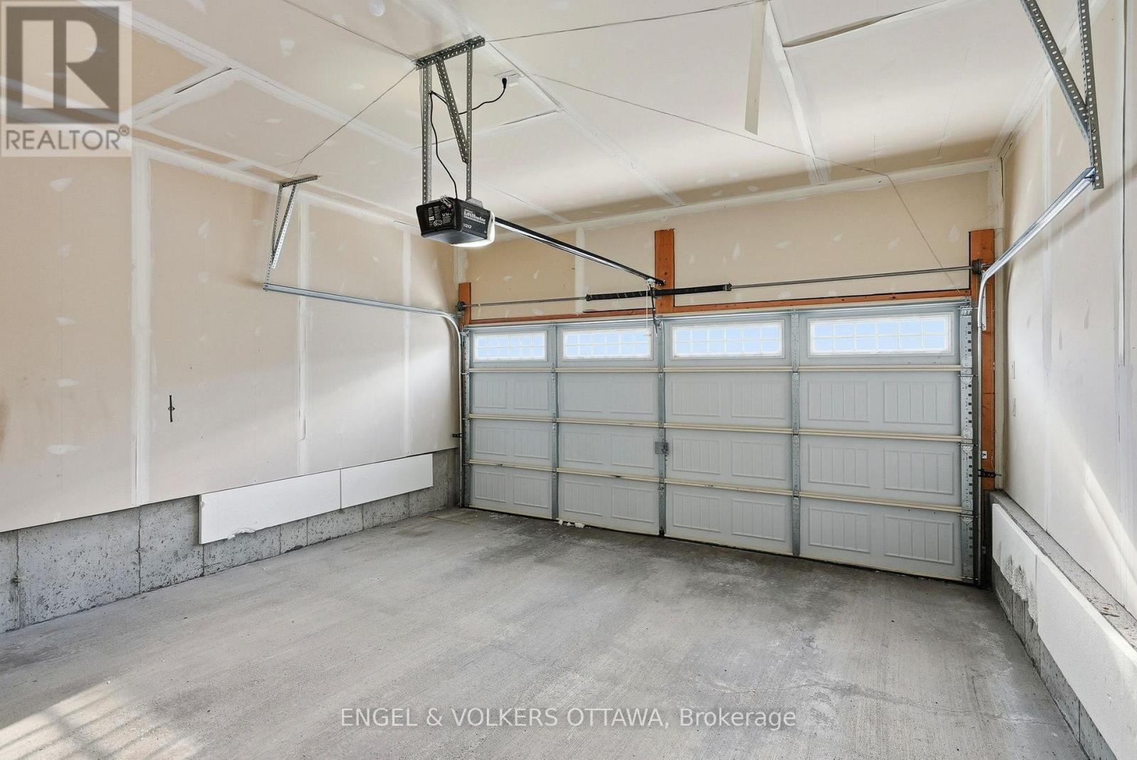 222 Longfields Drive, Ottawa, Ontario K2J 5Y7 - Photo 27 - X12798544