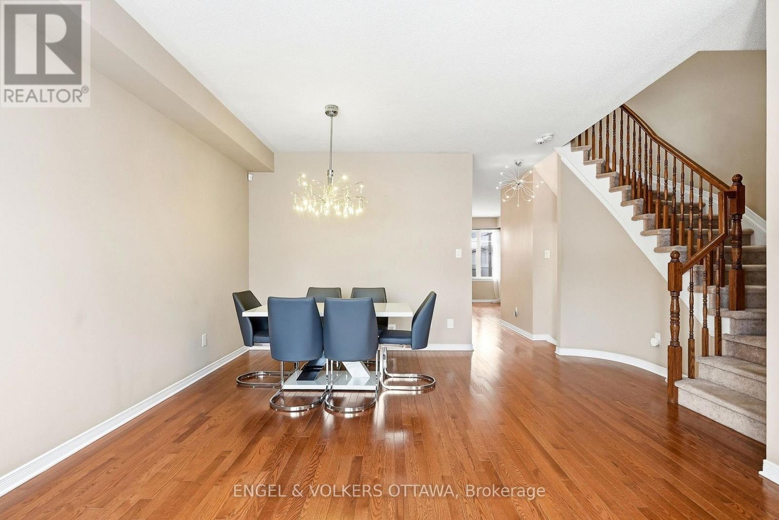 222 Longfields Drive, Ottawa, Ontario K2J 5Y7 - Photo 6 - X12798544