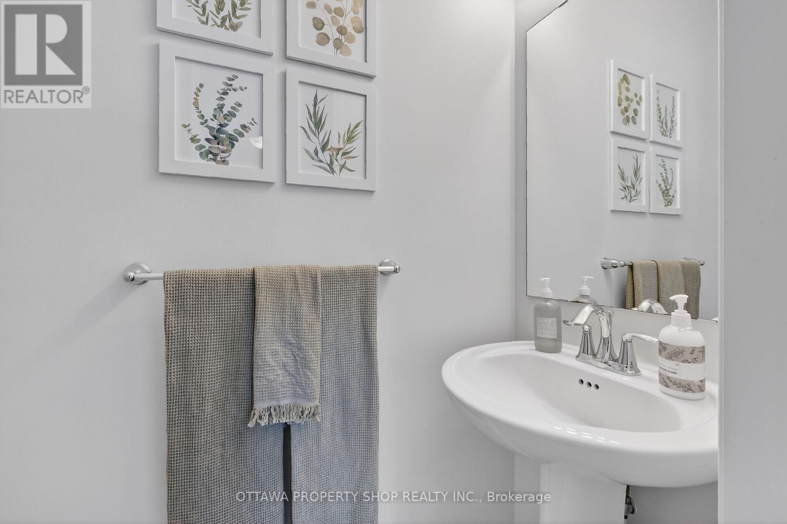 3385 Cambrian Road, Ottawa, Ontario  K2J 1S3 - Photo 15 - X12798552