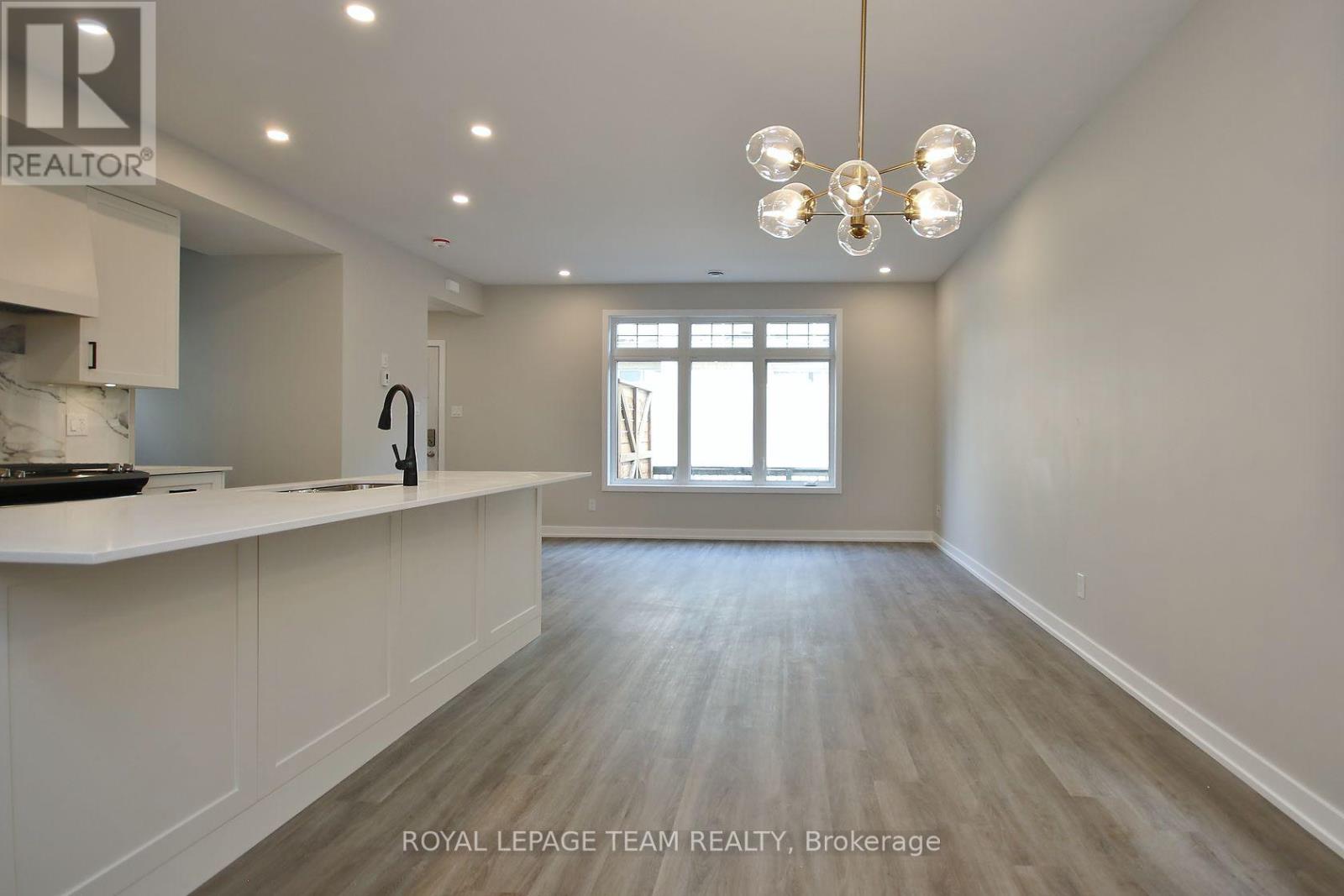 D - 304 Lanark Avenue, Ottawa, Ontario  K1Z 6R5 - Photo 15 - X12798566