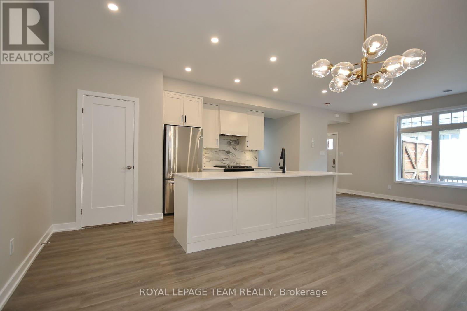 D - 304 Lanark Avenue, Ottawa, Ontario  K1Z 6R5 - Photo 16 - X12798566