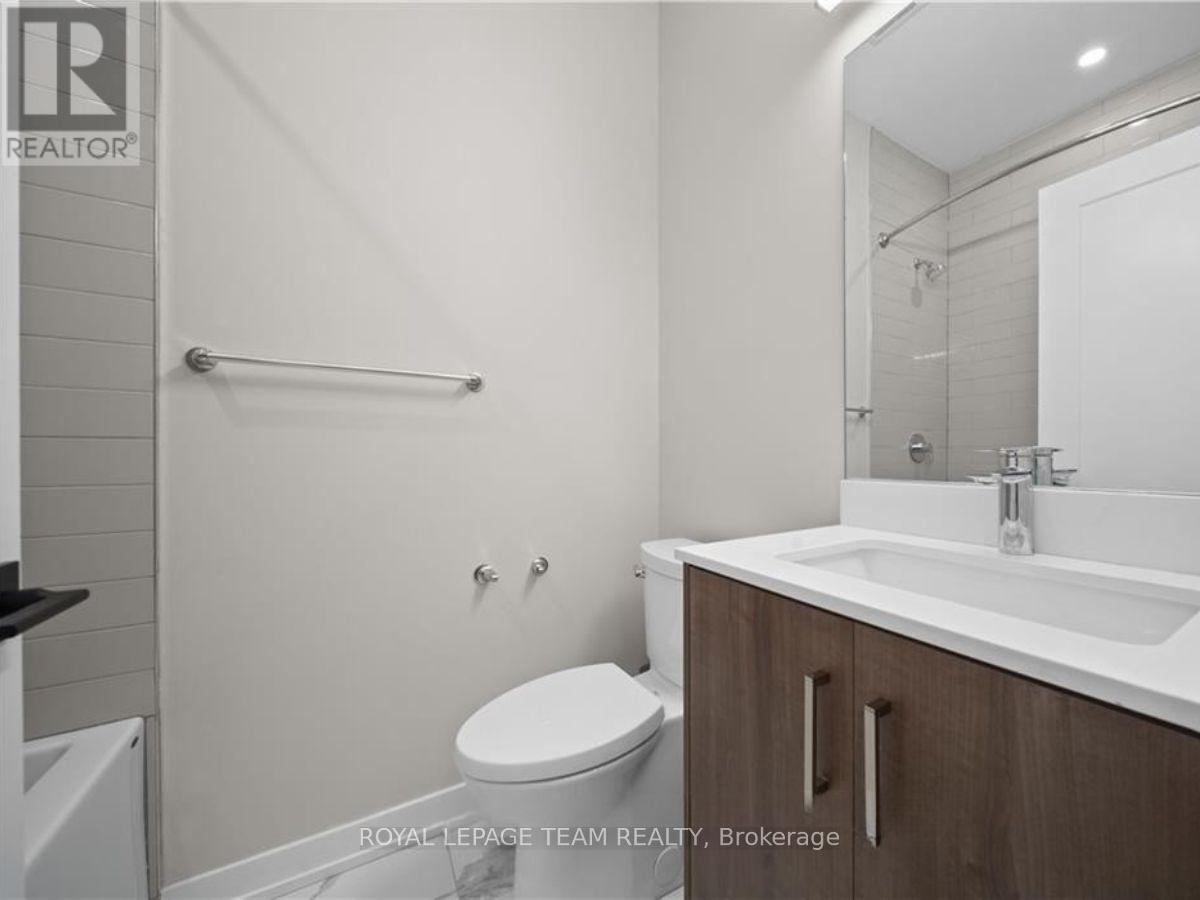 D - 304 Lanark Avenue, Ottawa, Ontario  K1Z 6R5 - Photo 21 - X12798566