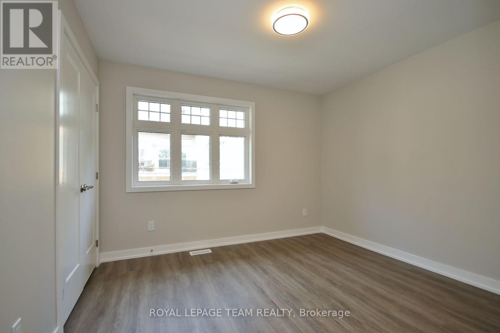 D - 304 Lanark Avenue, Ottawa, Ontario  K1Z 6R5 - Photo 24 - X12798566