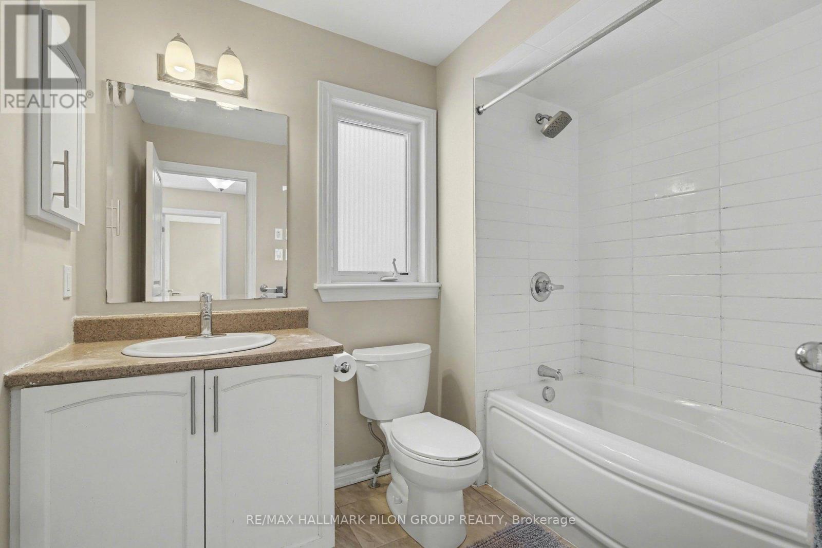 845 Contour Street, Ottawa, Ontario  K1W 0G6 - Photo 15 - X12798572