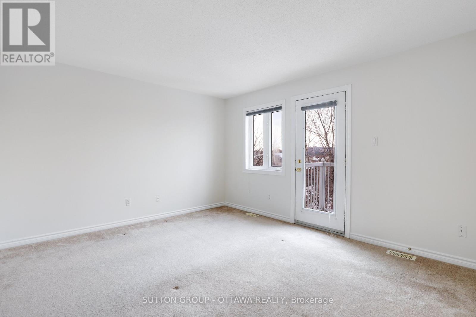 115 Tall Pines Private, Ottawa, Ontario  K2H 1H1 - Photo 27 - X12798658