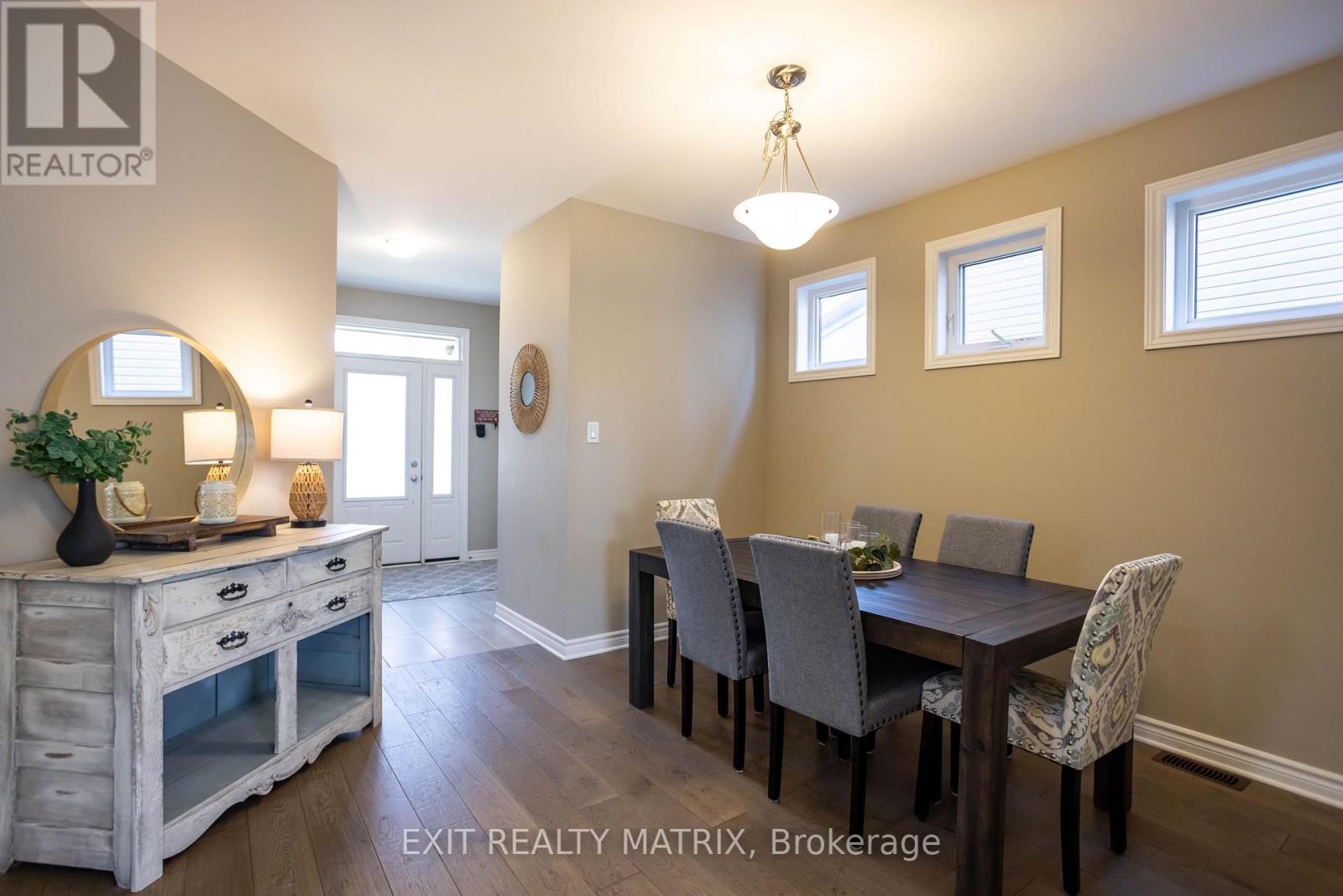 573 Strasbourg Street, Russell, Ontario  K0A 1W0 - Photo 3 - X12798666