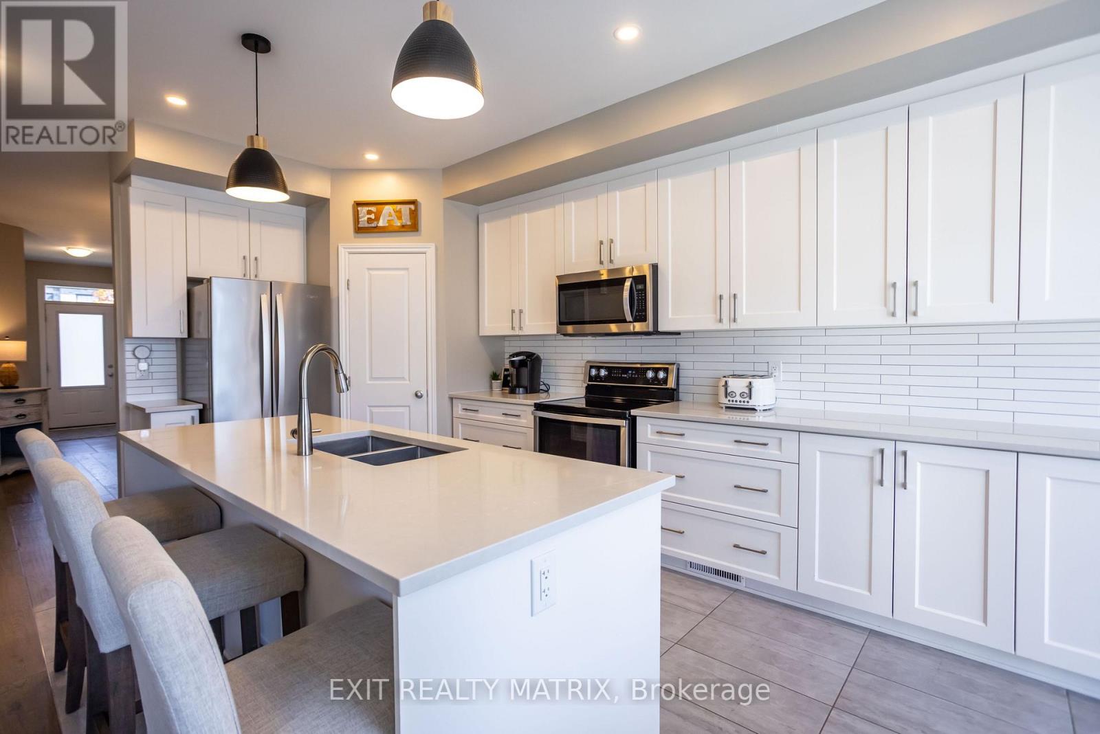 573 Strasbourg Street, Russell, Ontario  K0A 1W0 - Photo 8 - X12798666