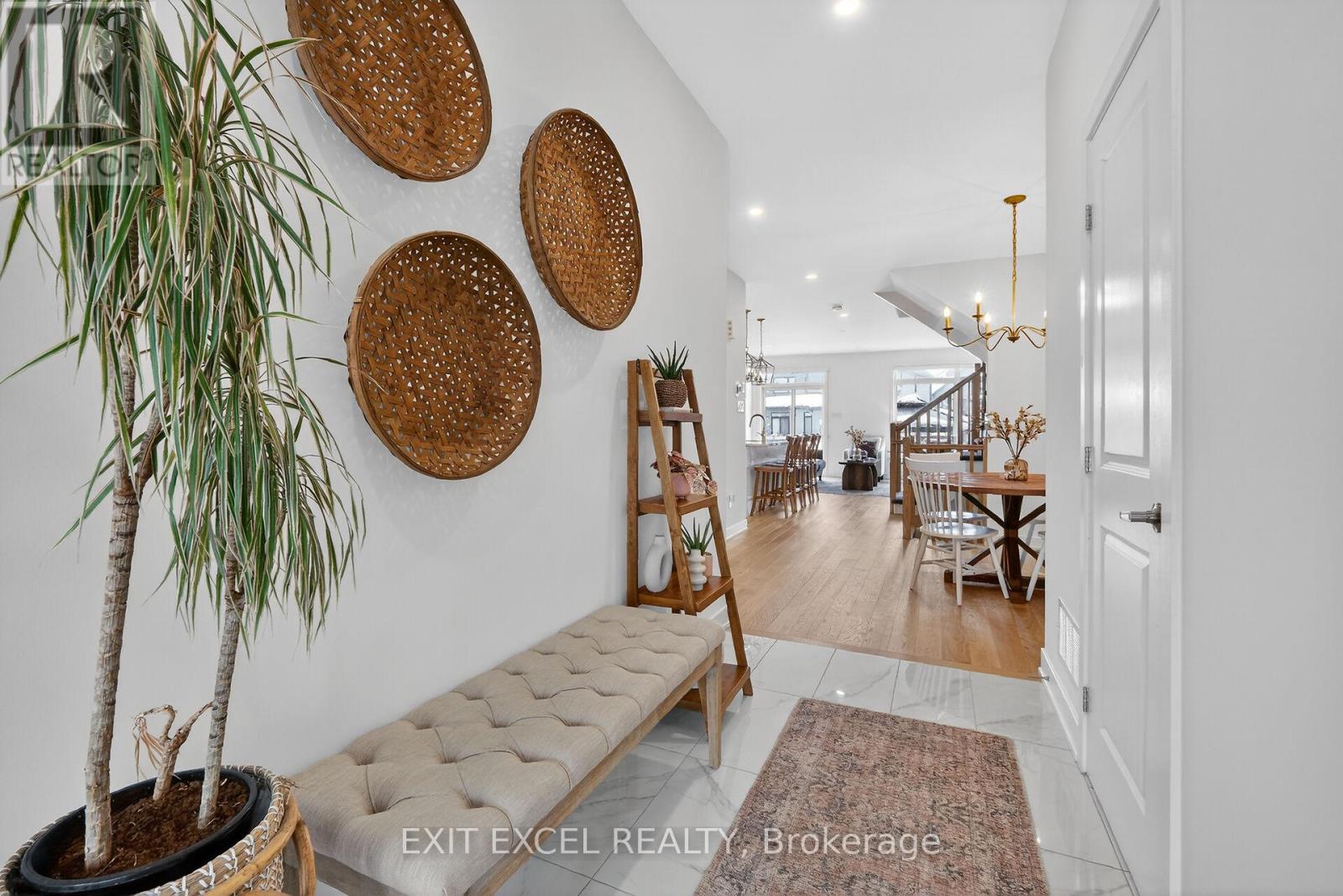 240 Zinnia Way, Ottawa, Ontario  K4M 0K8 - Photo 3 - X12798714