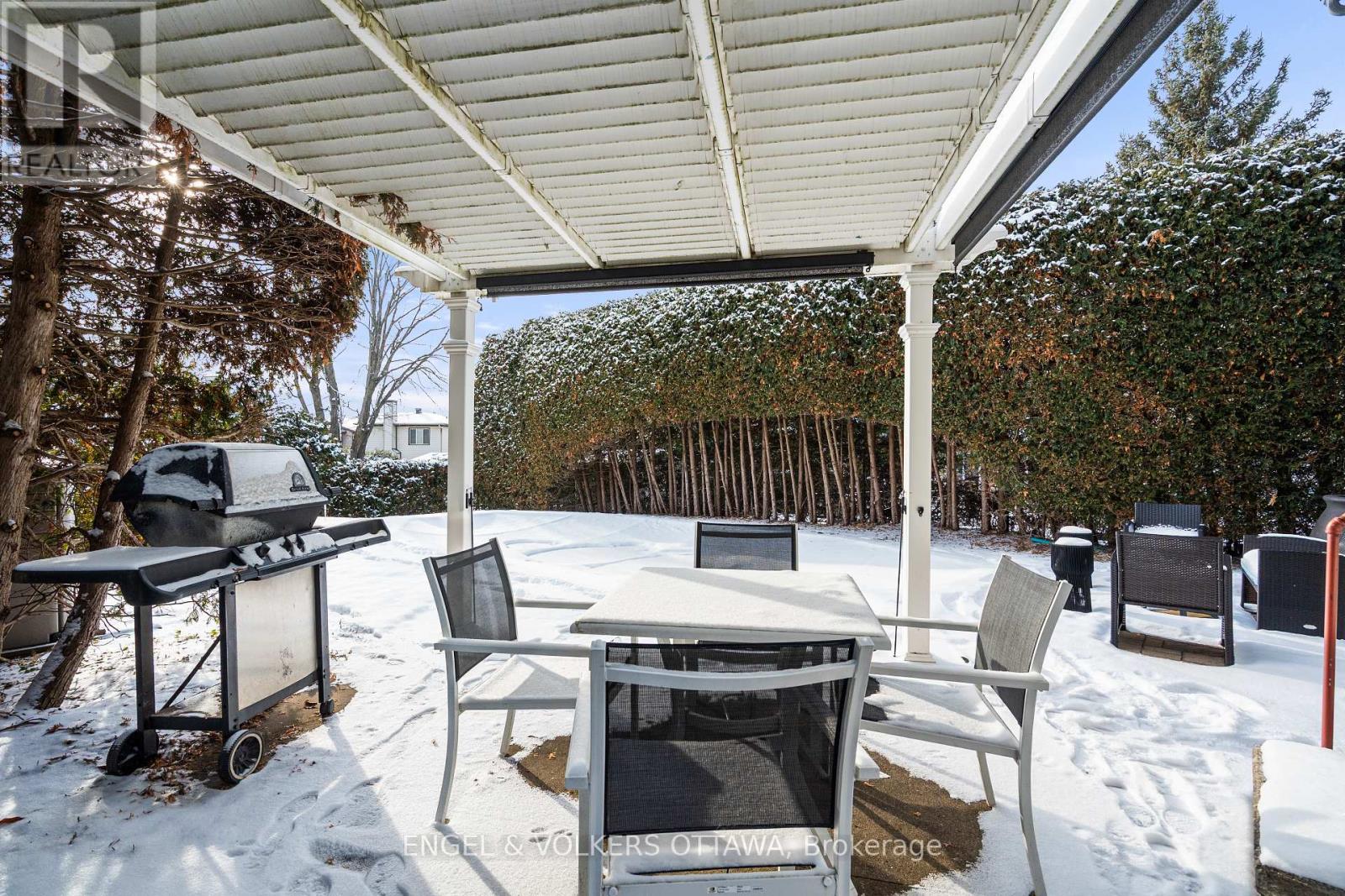 29 Valley Ridge Street, Ottawa, Ontario  K2E 7W3 - Photo 45 - X12798782