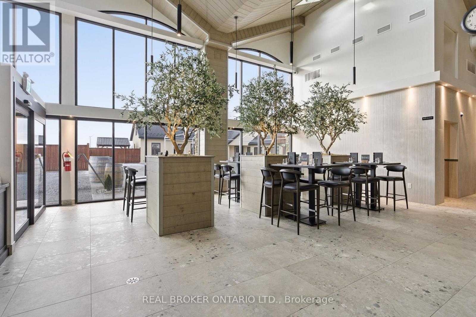 823 6 Line, Niagara-On-The-Lake, Ontario  L0S 1J0 - Photo 17 - X12798606