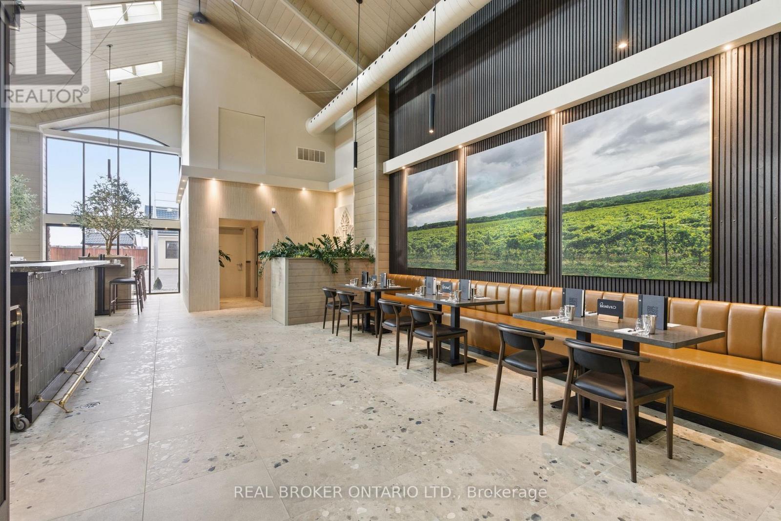 823 6 Line, Niagara-On-The-Lake, Ontario  L0S 1J0 - Photo 18 - X12798606