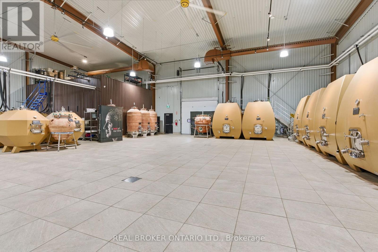 823 6 Line, Niagara-On-The-Lake, Ontario  L0S 1J0 - Photo 21 - X12798606