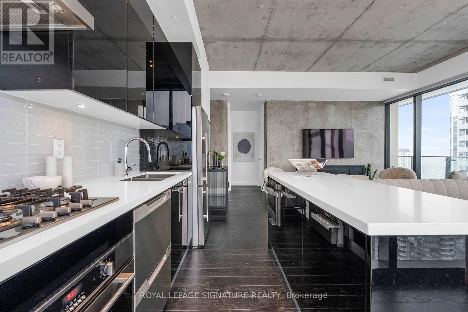 4002 - 224 King Street W, Toronto, Ontario  M5V 1H8 - Photo 9 - C12798540