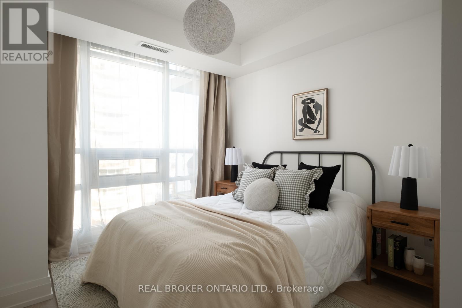 704 - 900 Mount Pleasant Road, Toronto, Ontario  M4P 3J9 - Photo 20 - C12798678