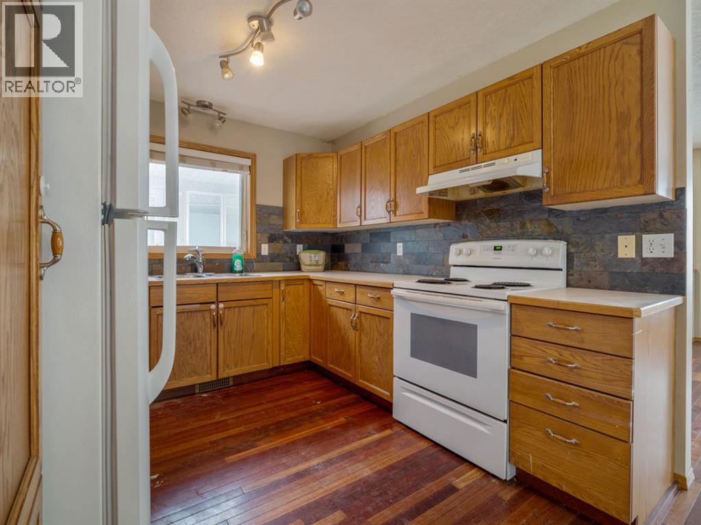 22 Assiniboia Road W, Lethbridge, Alberta  T1K 6Z1 - Photo 14 - A2287156