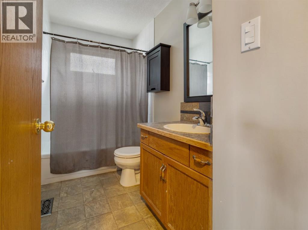 22 Assiniboia Road W, Lethbridge, Alberta  T1K 6Z1 - Photo 15 - A2287156