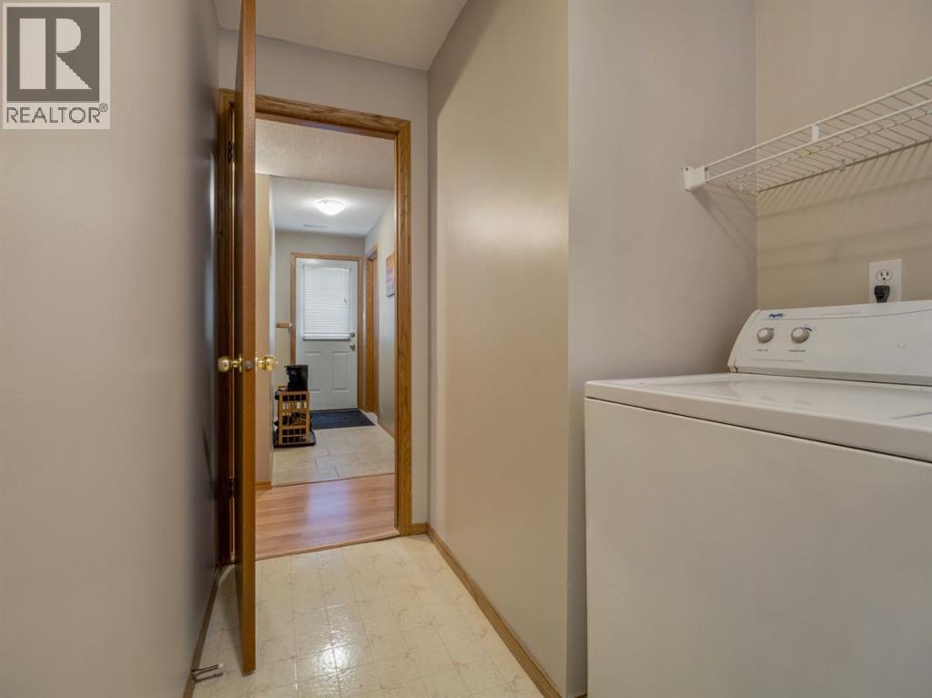 22 Assiniboia Road W, Lethbridge, Alberta  T1K 6Z1 - Photo 24 - A2287156