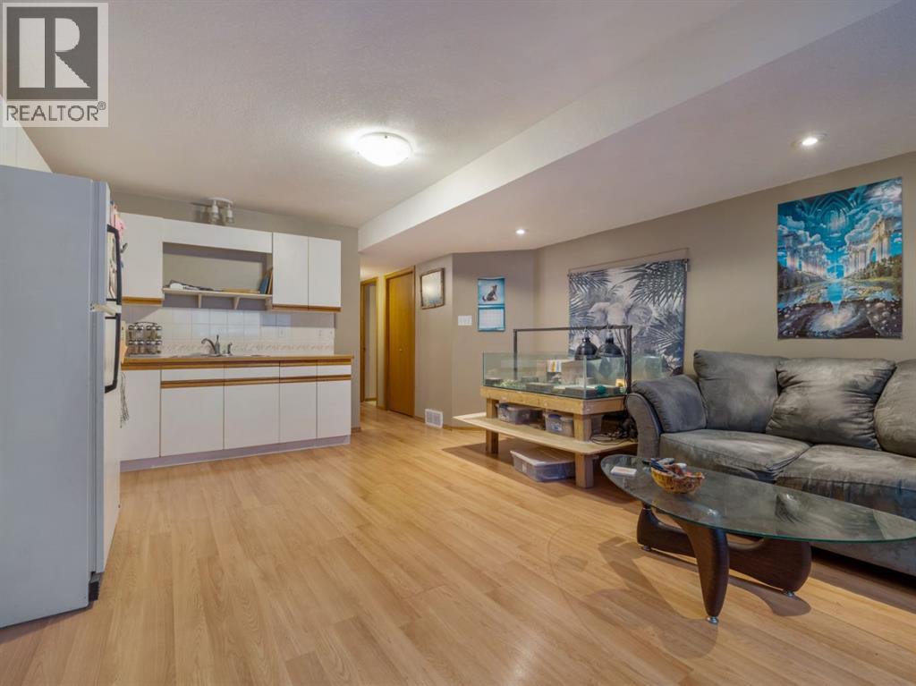 22 Assiniboia Road W, Lethbridge, Alberta  T1K 6Z1 - Photo 38 - A2287156