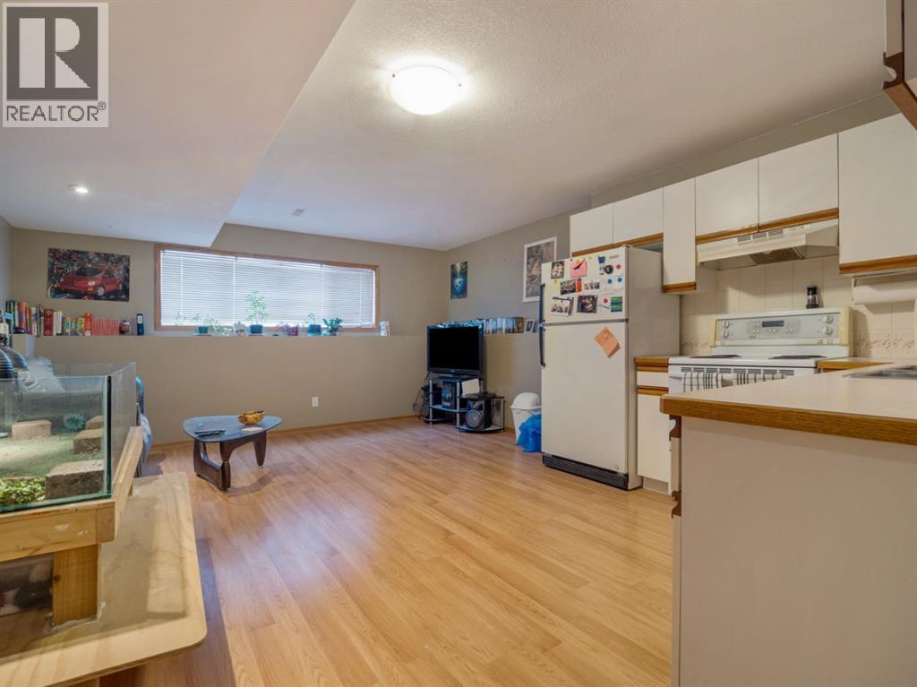 22 Assiniboia Road W, Lethbridge, Alberta  T1K 6Z1 - Photo 32 - A2287156