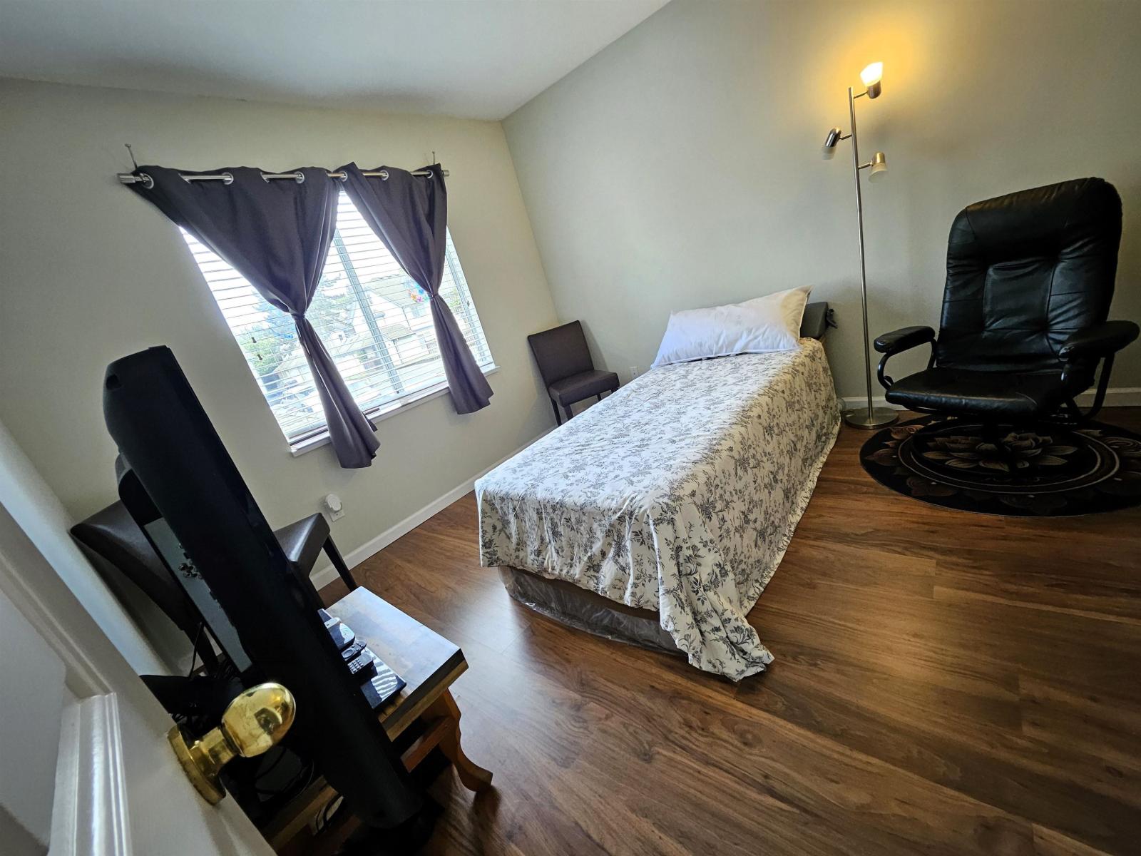 208 7837 120a Street, Surrey, British Columbia  V3W 0W9 - Photo 5 - R3090083