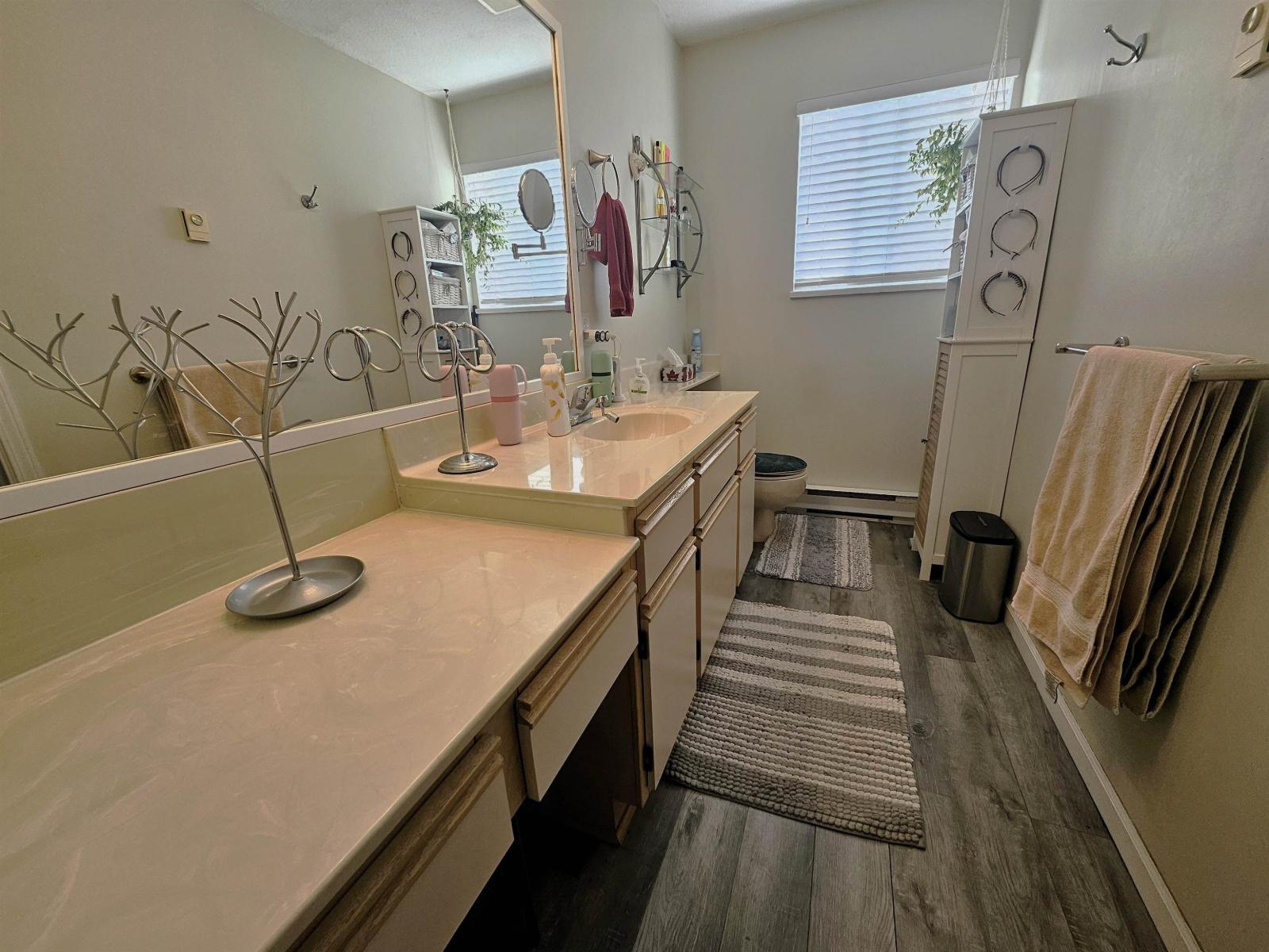 208 7837 120a Street, Surrey, British Columbia  V3W 0W9 - Photo 15 - R3090083