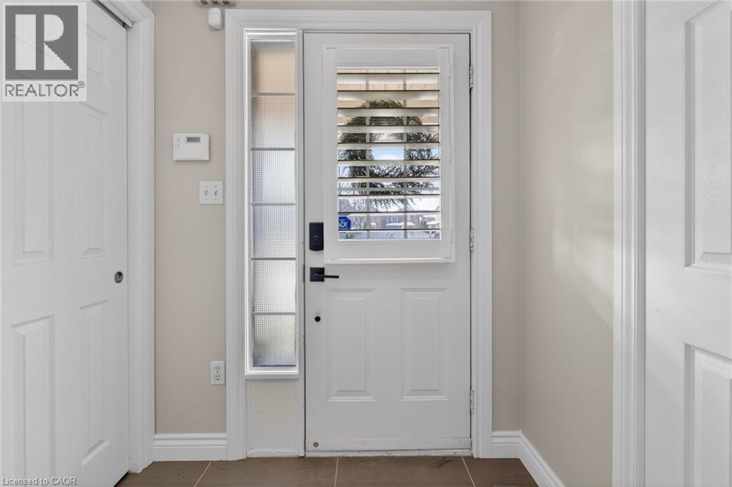 2286 Seton Crescent, Burlington, Ontario  L7L 6Y4 - Photo 2 - 40805857