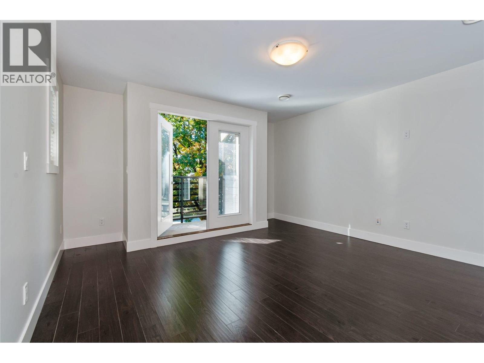 627 Thirteenth Street, New Westminster, British Columbia  V3M 4M3 - Photo 12 - R3090027