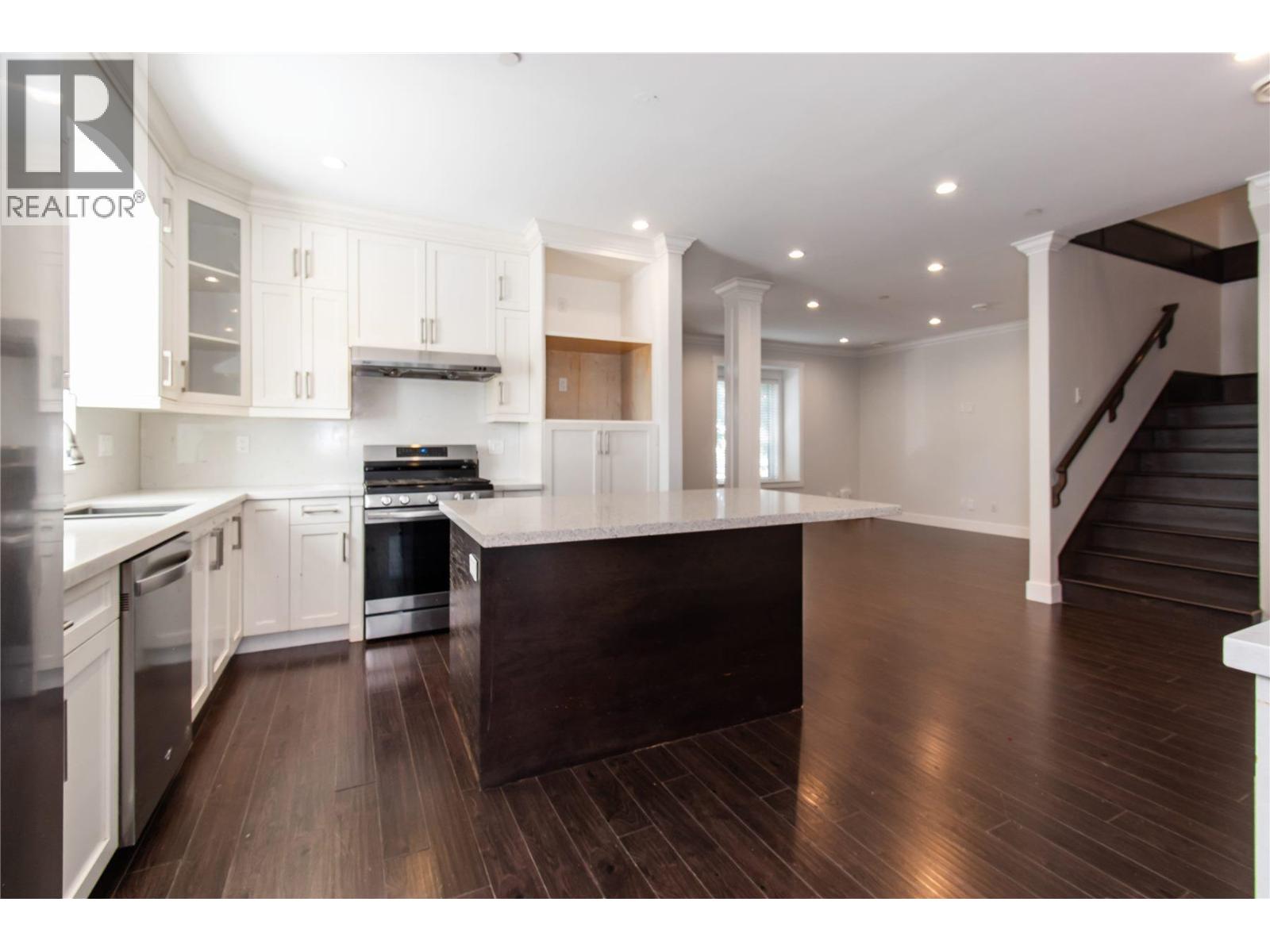 627 Thirteenth Street, New Westminster, British Columbia  V3M 4M3 - Photo 6 - R3090027