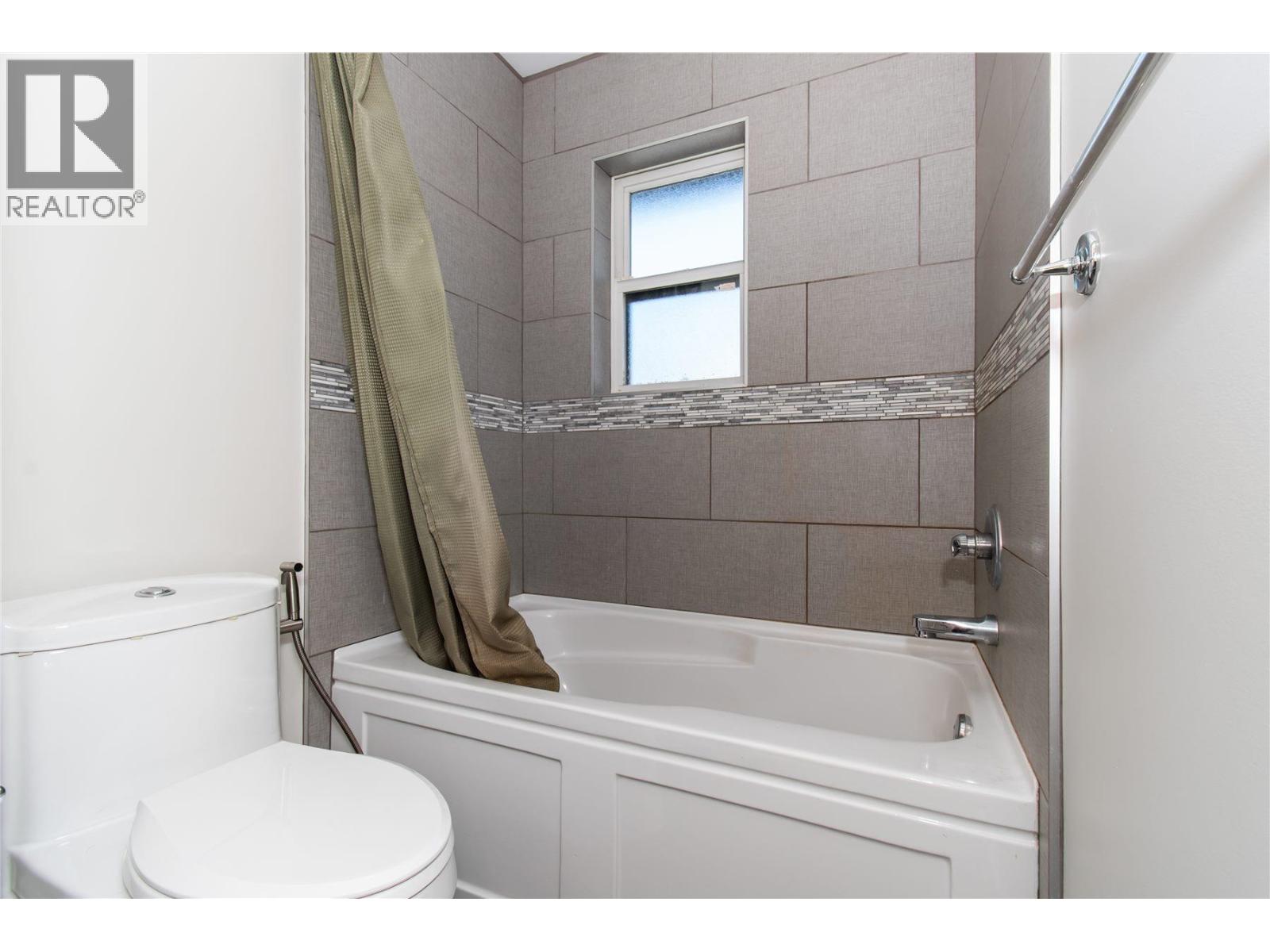 627 Thirteenth Street, New Westminster, British Columbia  V3M 4M3 - Photo 20 - R3090027