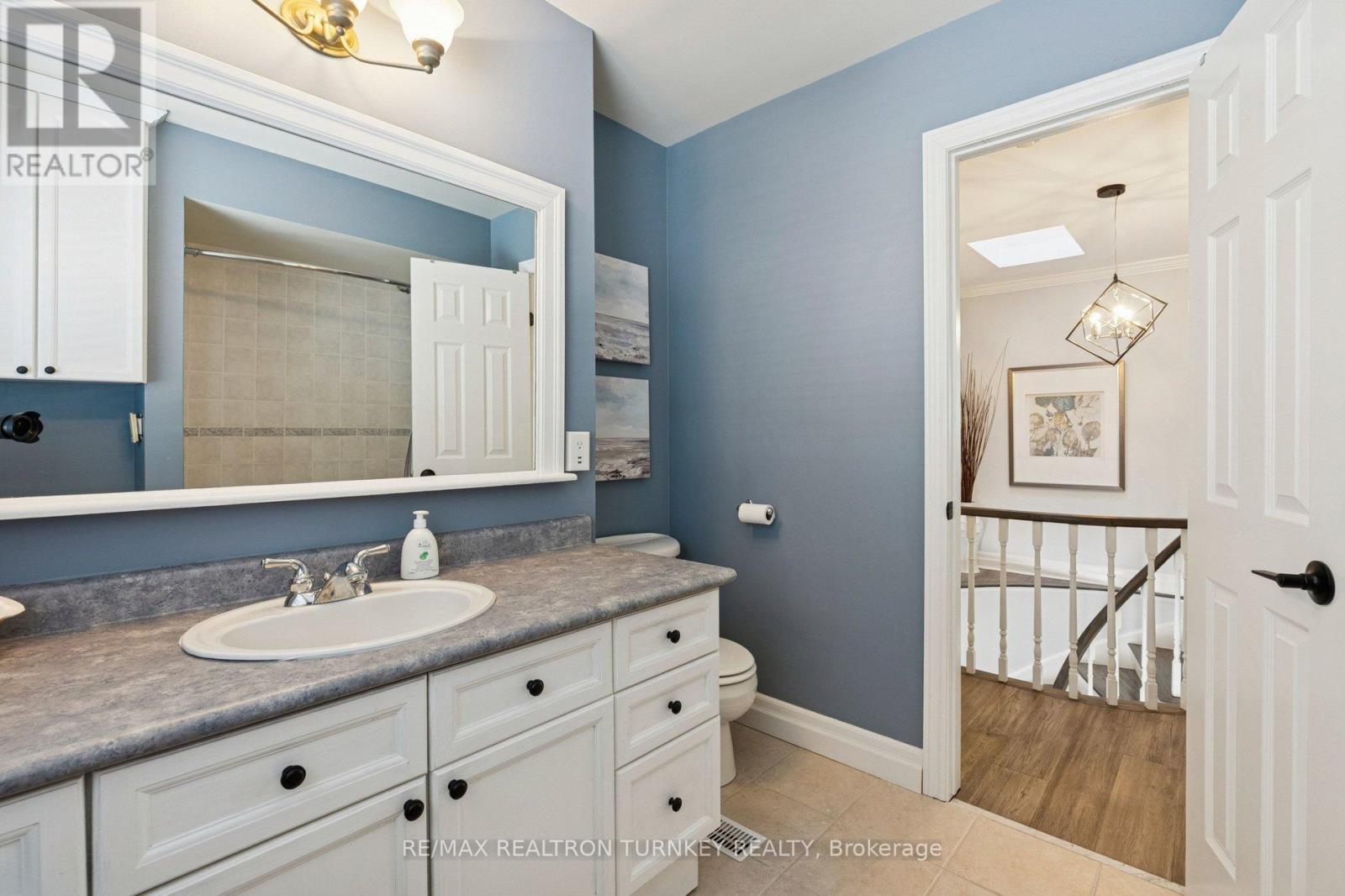 58 Howlett Avenue, Newmarket, Ontario  L3Y 5S5 - Photo 25 - N12798634