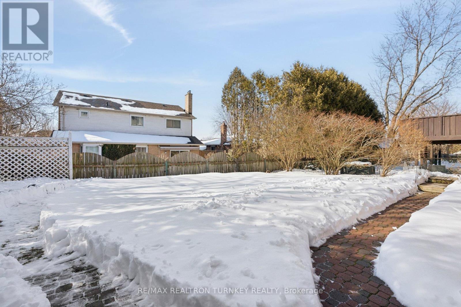 58 Howlett Avenue, Newmarket, Ontario  L3Y 5S5 - Photo 44 - N12798634