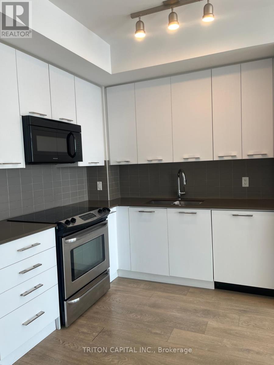 548 - 9471 Yonge Street, Richmond Hill, Ontario  L4C 1V4 - Photo 3 - N12798644