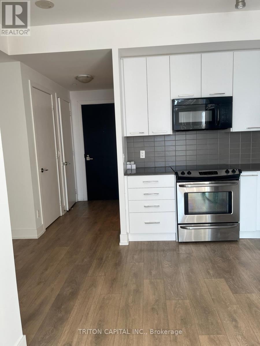 548 - 9471 Yonge Street, Richmond Hill, Ontario  L4C 1V4 - Photo 5 - N12798644