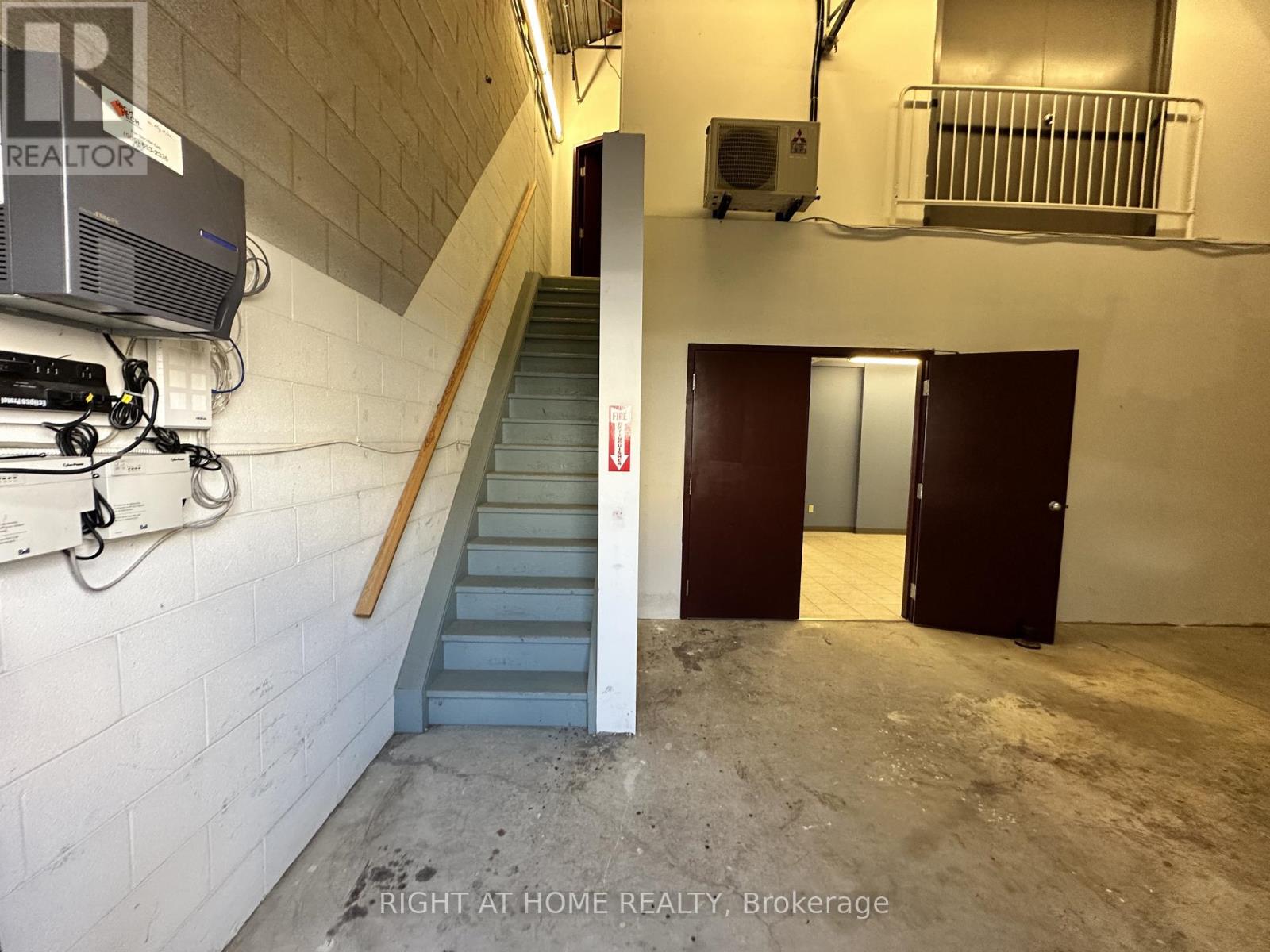 27 - 17075 Leslie Street, Newmarket, Ontario  L3Y 8E1 - Photo 8 - N12798662