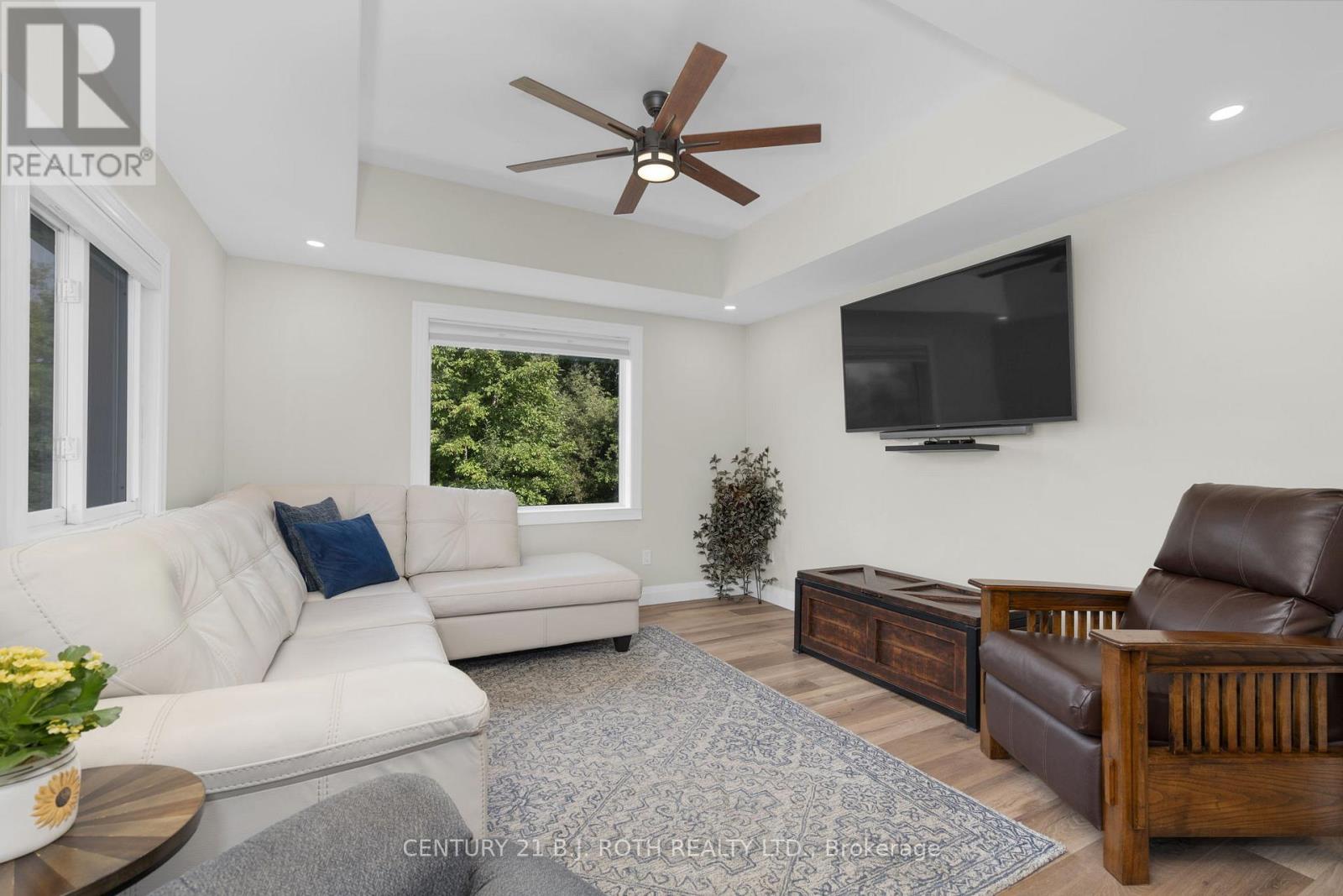 8109 93 Highway, Tiny (Wyebridge), Ontario  L0K 2E0 - Photo 10 - S12798570