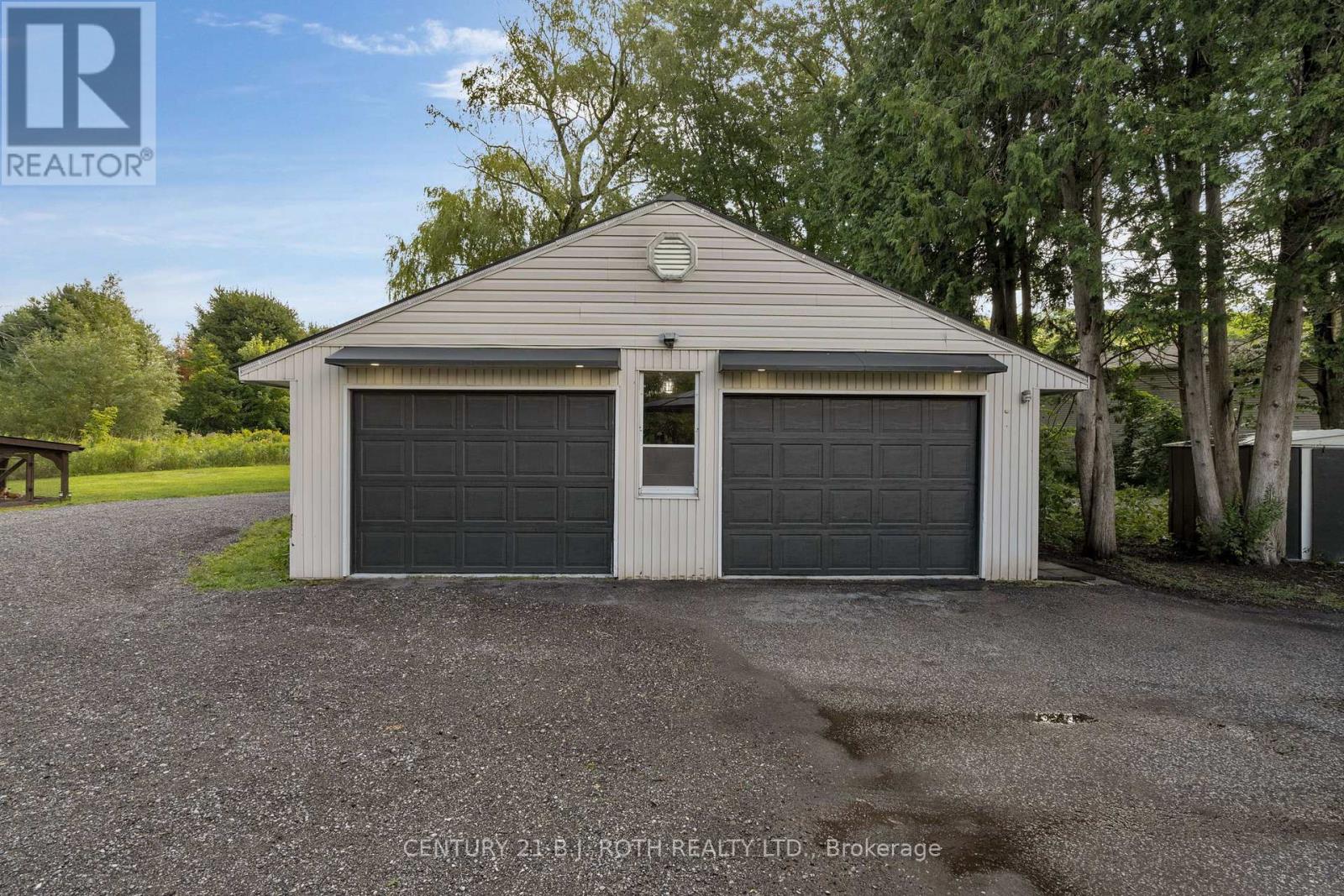 8109 93 Highway, Tiny (Wyebridge), Ontario  L0K 2E0 - Photo 28 - S12798570