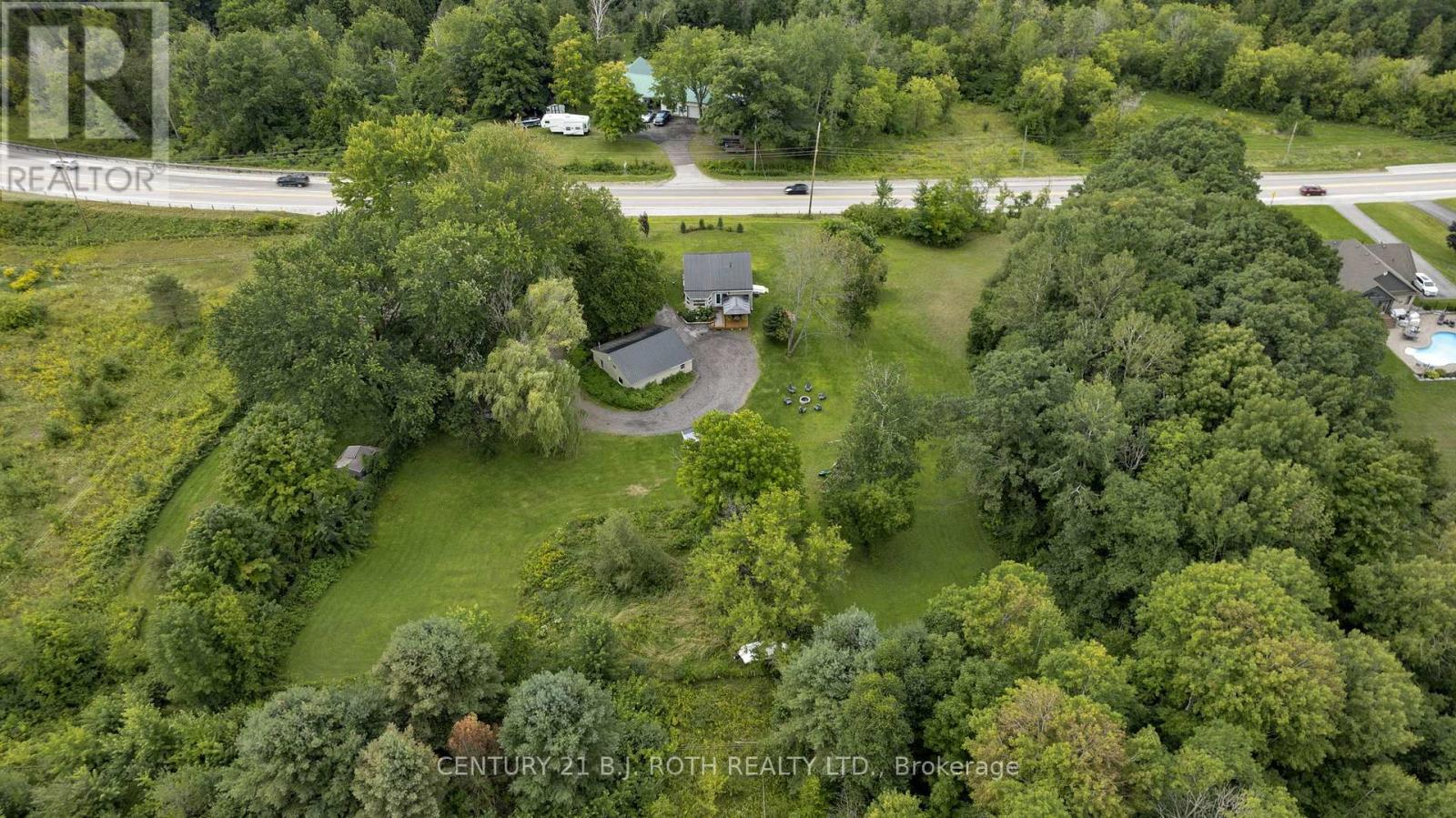 8109 93 Highway, Tiny (Wyebridge), Ontario  L0K 2E0 - Photo 40 - S12798570