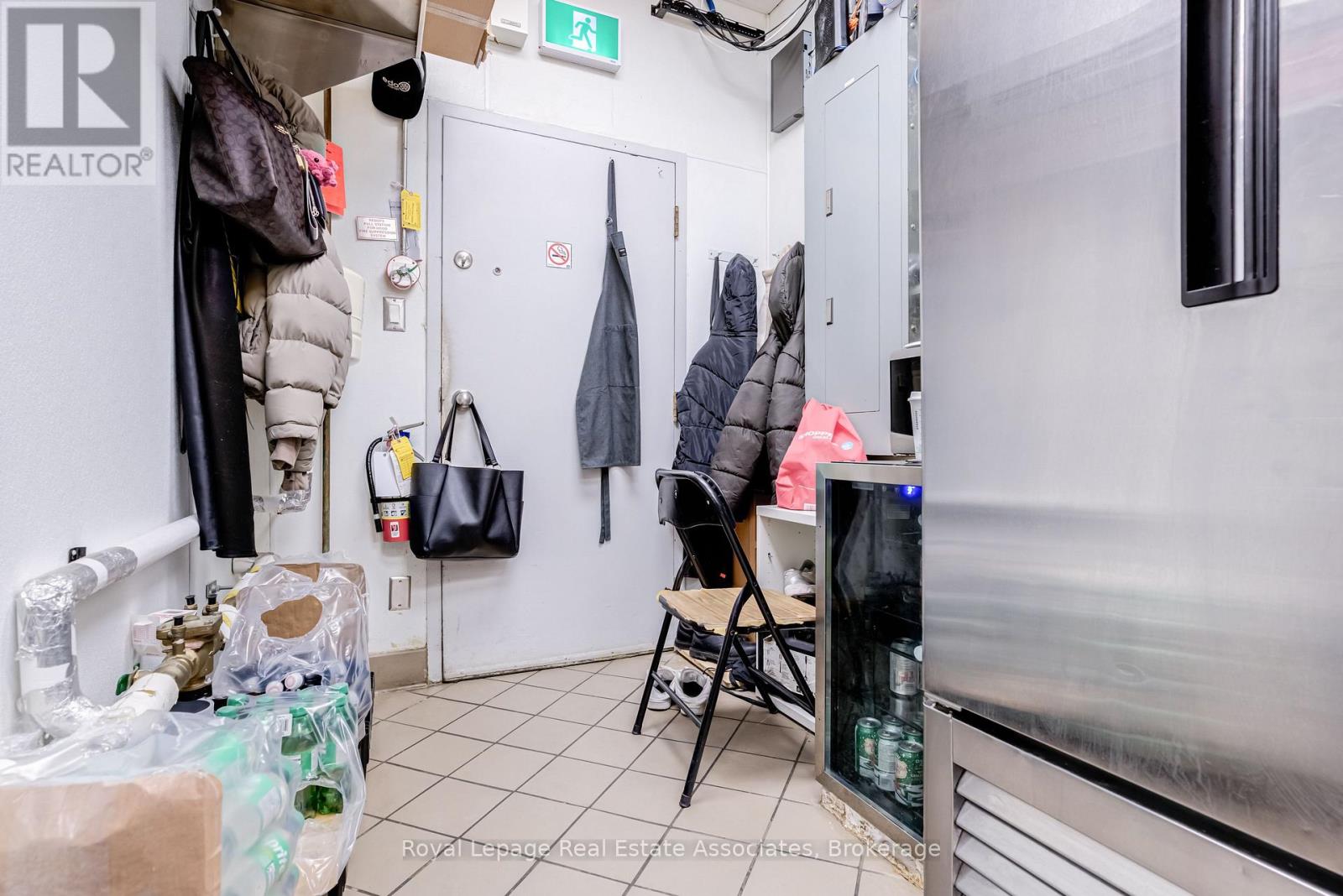 25 Peel Centre Drive, Brampton, Ontario  L6T 3R5 - Photo 10 - W12798582