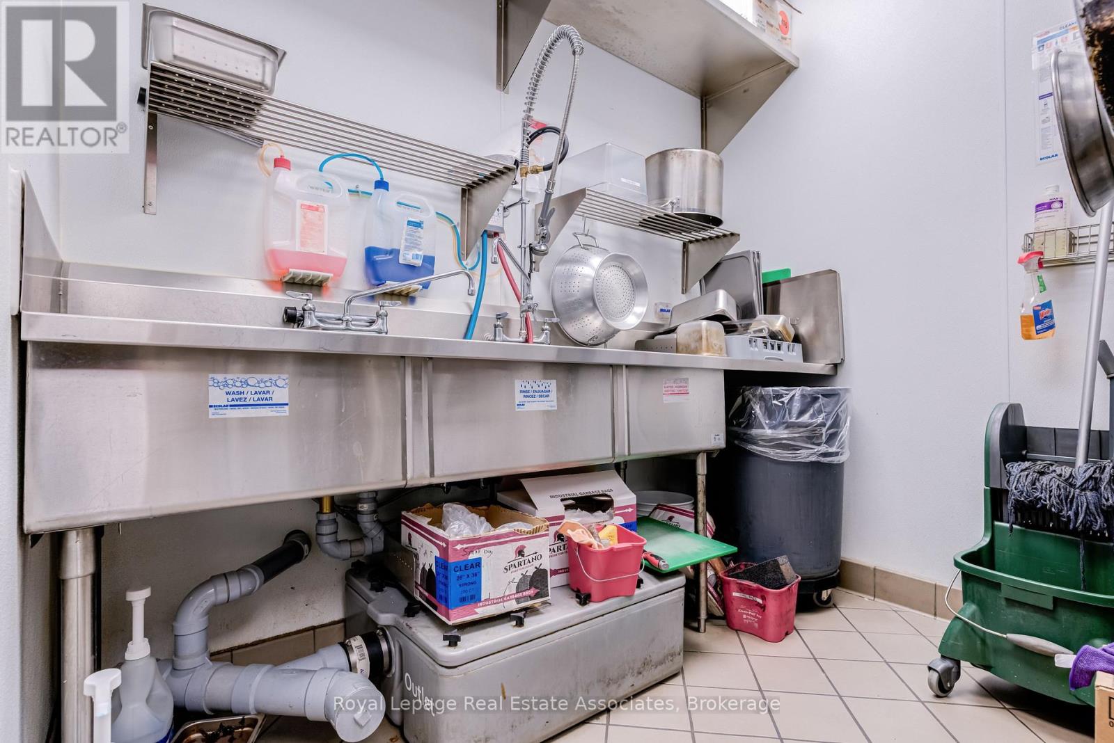 25 Peel Centre Drive, Brampton, Ontario  L6T 3R5 - Photo 13 - W12798582